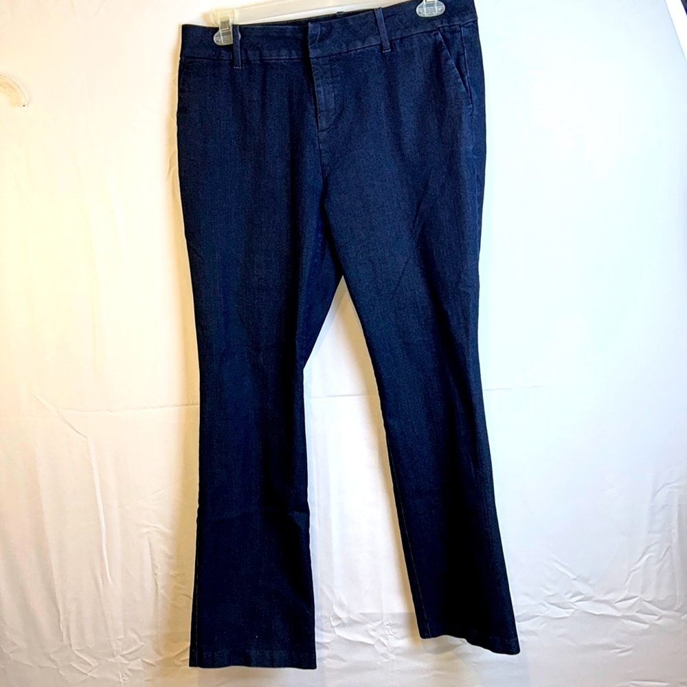 Dockers Blue Jeans size 12 M waist 31, length 32 Stretch like new